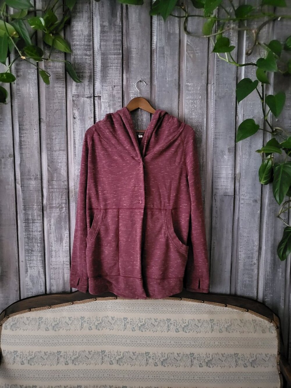 Lululemon That's A Wrap Jacket Hooded Heathered Drama Burgundy Snap Size 6 Yoga